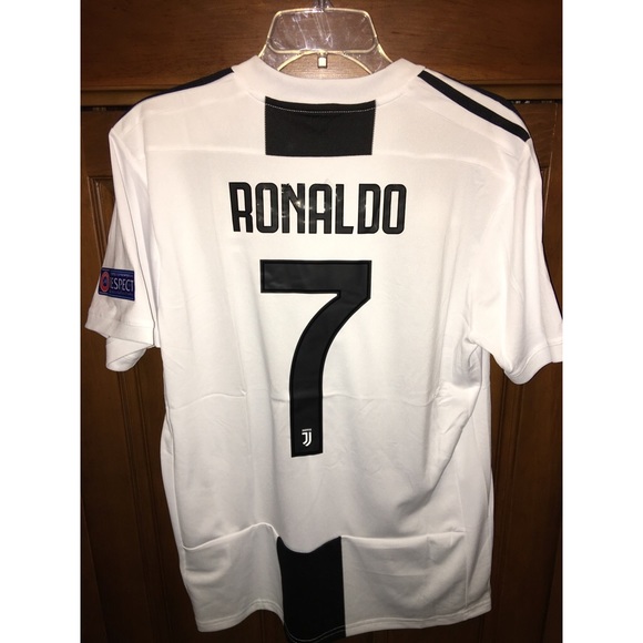 2018-19 Juventus Cristiano Ronaldo CR7 jersey - Picture 2 of 5